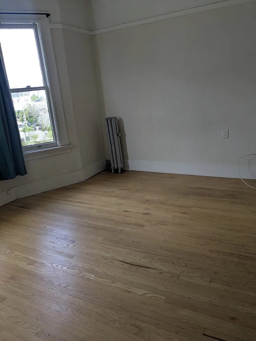 Photograph of 1006 Jefferson Street, Unit P