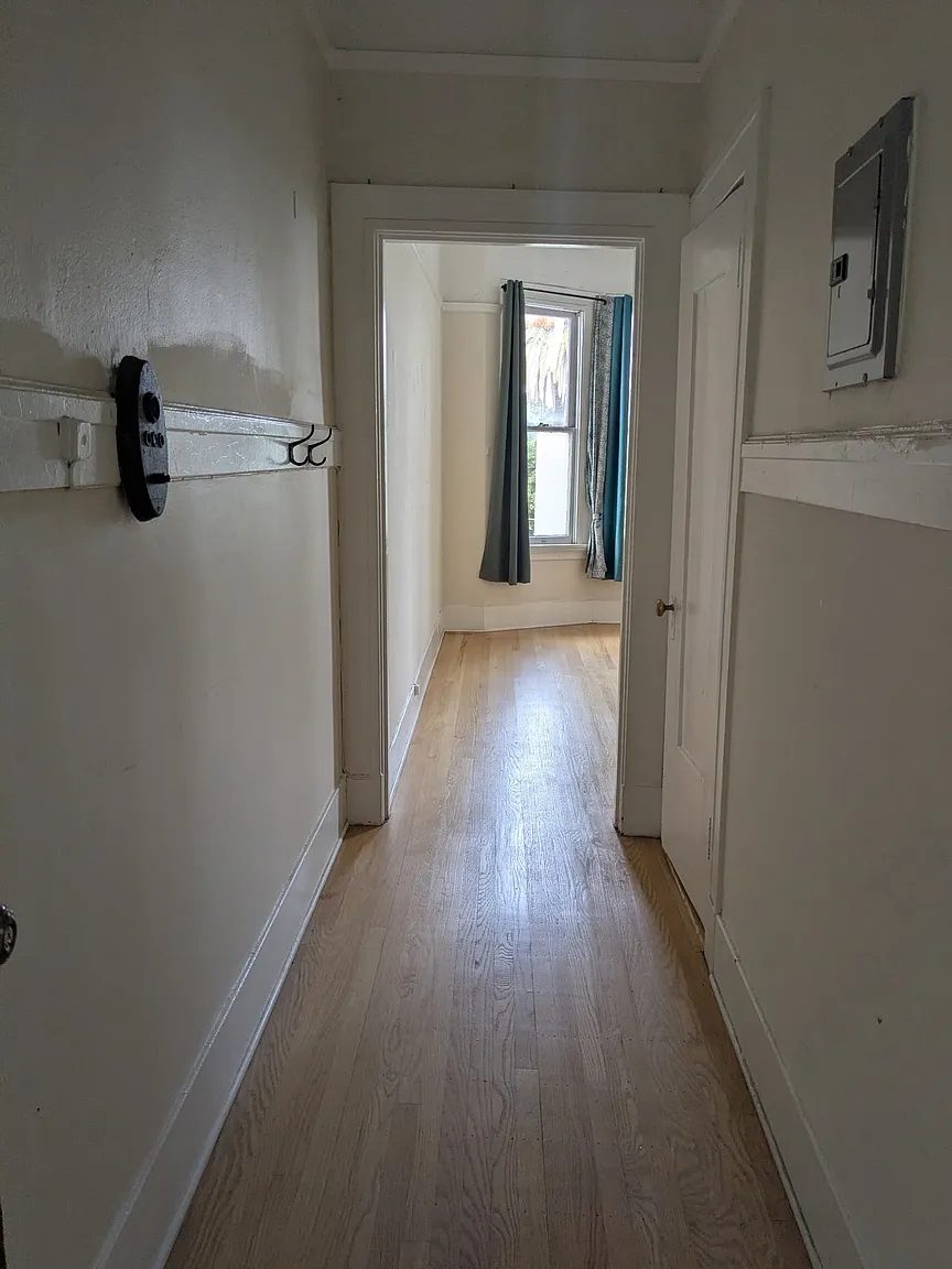Photograph of 1006 Jefferson Street, Unit P