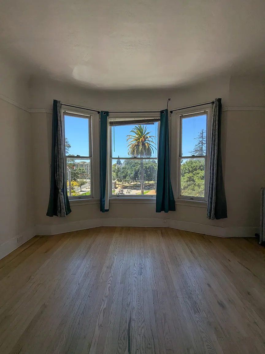 Photograph of 1006 Jefferson Street, Unit P