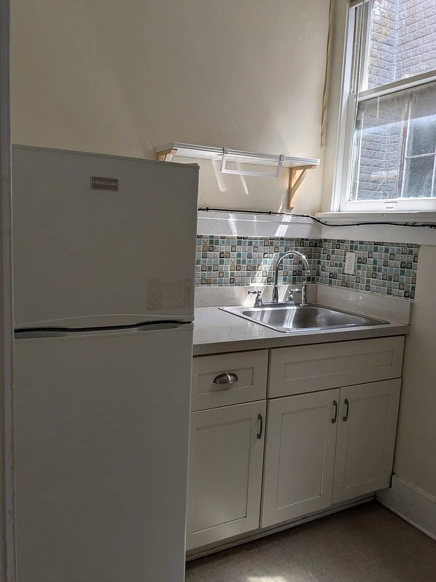 Photograph of 1006 Jefferson Street, Unit P