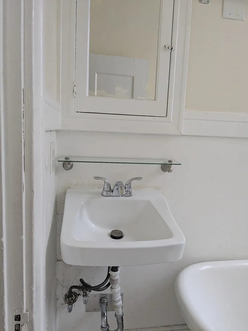 Photograph of 1006 Jefferson Street, Unit P